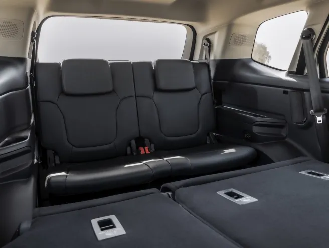 Bancos traseiros da Ford Everest